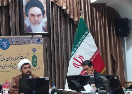 برگزاری مراسم گلباران حرم مطهر رضوی توسط بانوان مشهدی